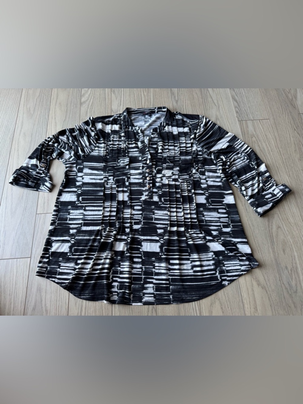 Cocomo Black and White Patterned Women's Shirt